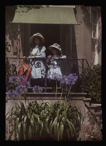 Janet and Iris Laing c.1910